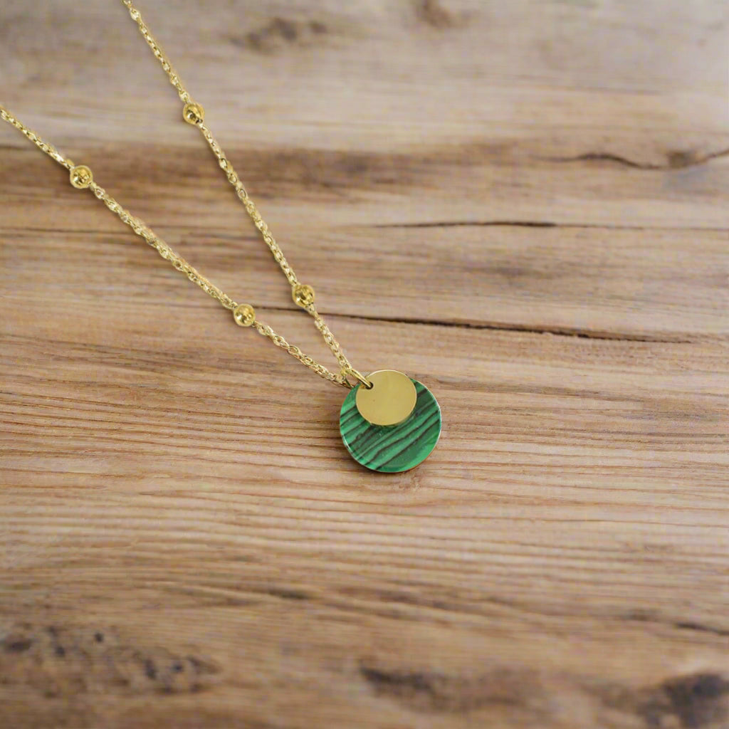 Gold Pendant Necklace and Daydream Believer Card Gift Set