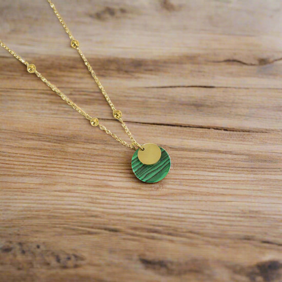 Gold Pendant Necklace and Daydream Believer Card Gift Set