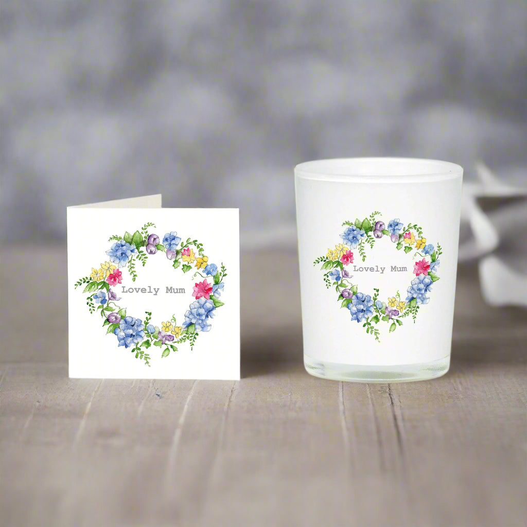 Hydragea Mum Wreath Boxed Candle and Card Candles Crumble and Core White 20cl 