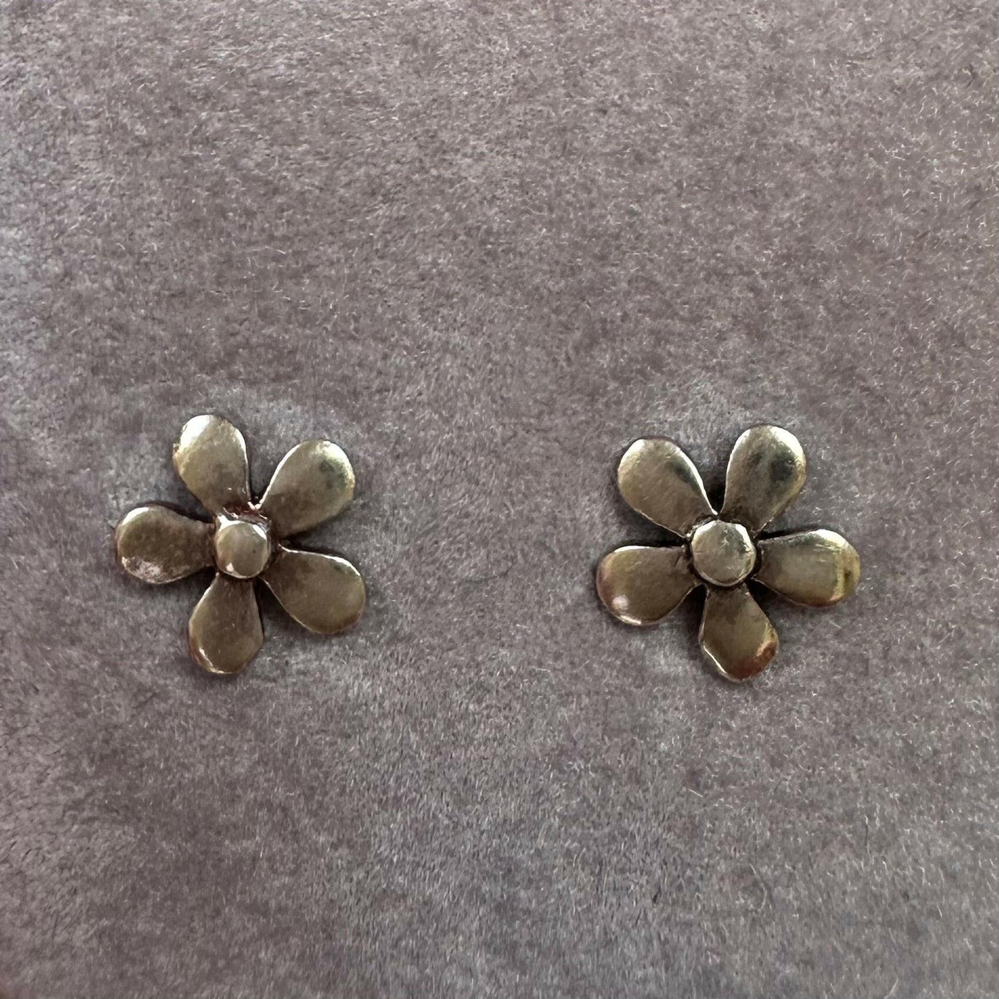 Flower Silver Ear Stud Earrings Crumble and Core   