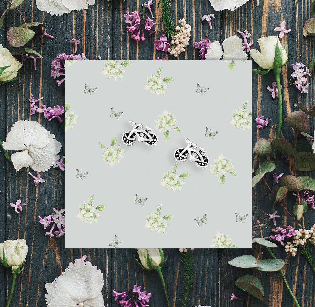 Silver Stud Earrings – Lightweight 925 Sterling Hypoallergenic Nickel-Free Studs - Crumble and Core